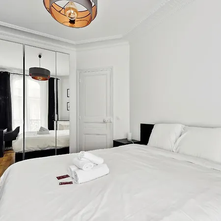 Eiffel Tower & Grenelle - 2br - Cityapartmentstay Apartment Paris