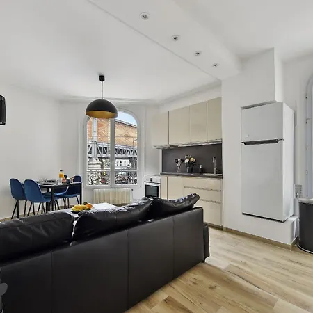 Eiffel Tower & Grenelle - 2br - Cityapartmentstay Paris