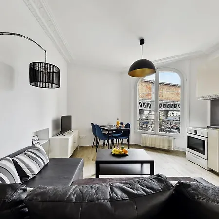 Eiffel Tower & Grenelle - 2br - Cityapartmentstay Paris